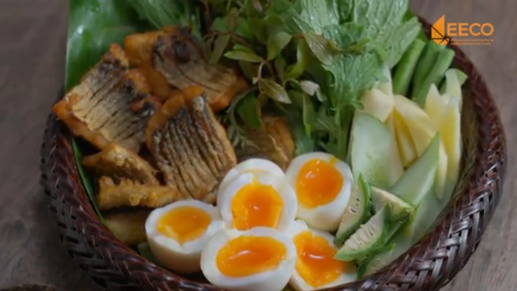 น้ำพริกสละประแสปลาแดดเดียว